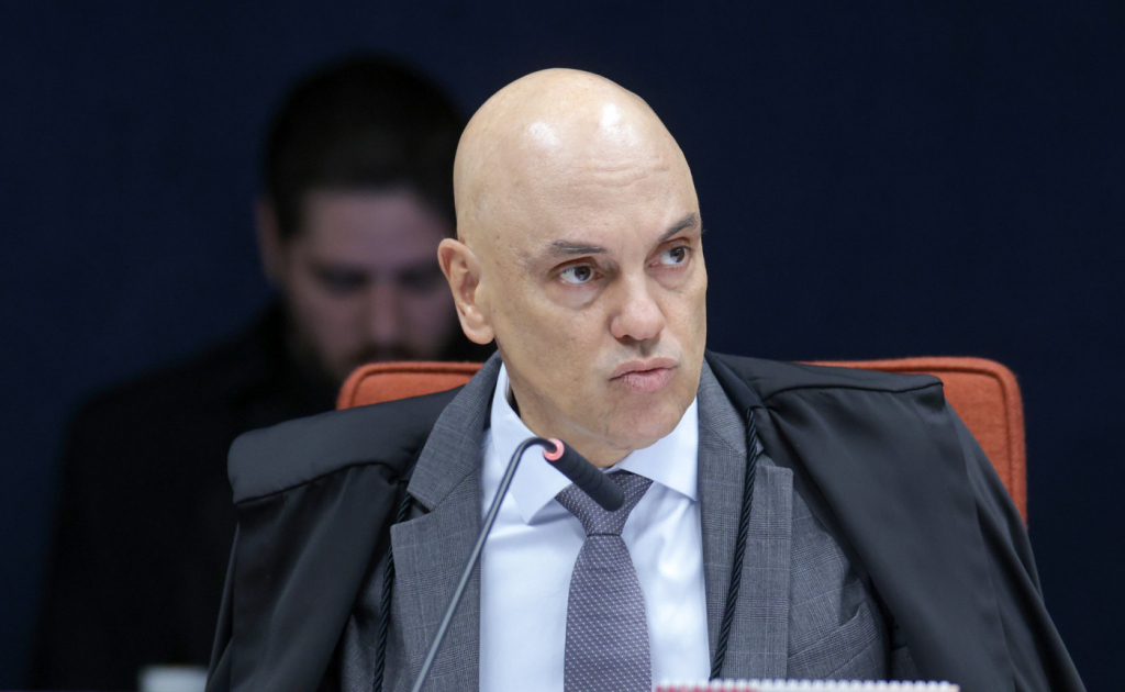 Contador acusado de quebrar sigilo de parentes de autoridades é preso após ordem de Moraes contador-acusado-de-quebrar-sigilo-de-parentes-de-autoridades-e-preso-apos-ordem-de-moraes
