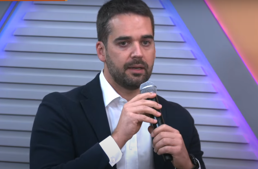 Eduardo Leite diz ter ‘respeito e admiração’ pela decisão de Ratinho Jr eduardo-leite-diz-ter-‘respeito-e-admiracao’-pela-decisao-de-ratinho-jr