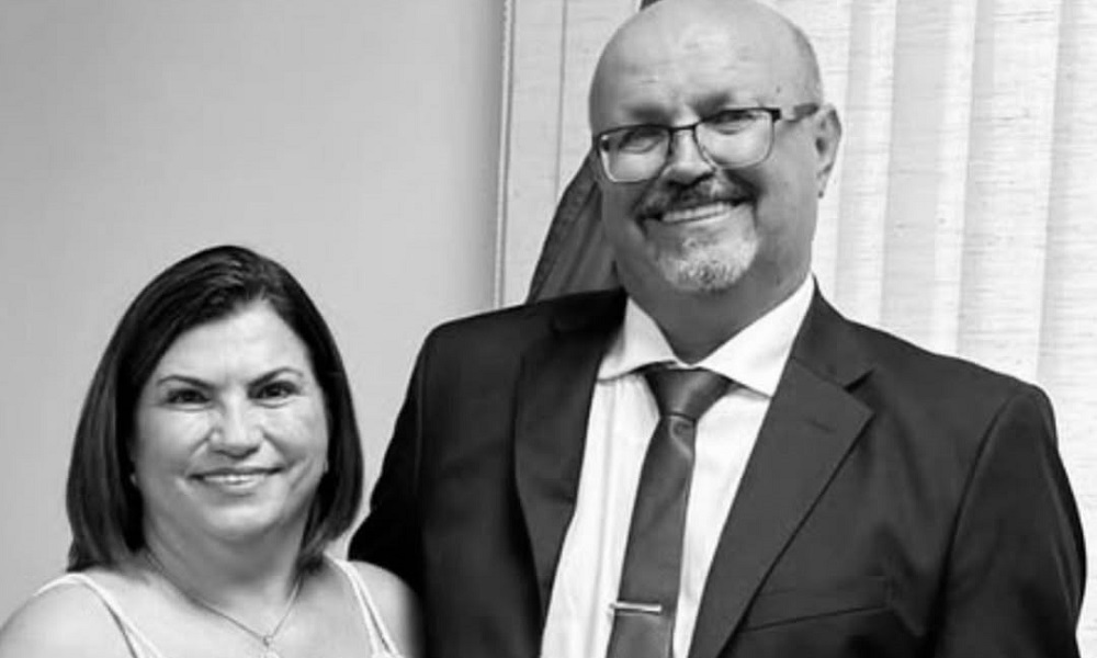 Prefeito e esposa de cidade do interior de SP morrem em acidente de carro prefeito-e-esposa-de-cidade-do-interior-de-sp-morrem-em-acidente-de-carro