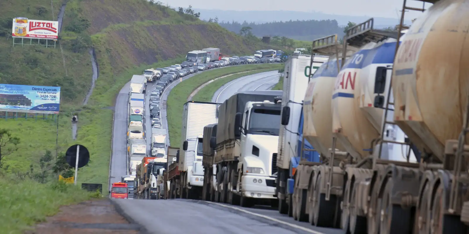 Governo estuda medidas para evitar paralisações de caminhoneiros governo-estuda-medidas-para-evitar-paralisacoes-de-caminhoneiros