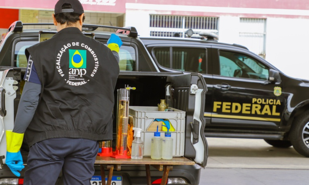 PF faz operação no DF e em 11 estados contra preços abusivos de combustíveis pf-faz-operacao-no-df-e-em-11-estados-contra-precos-abusivos-de-combustiveis