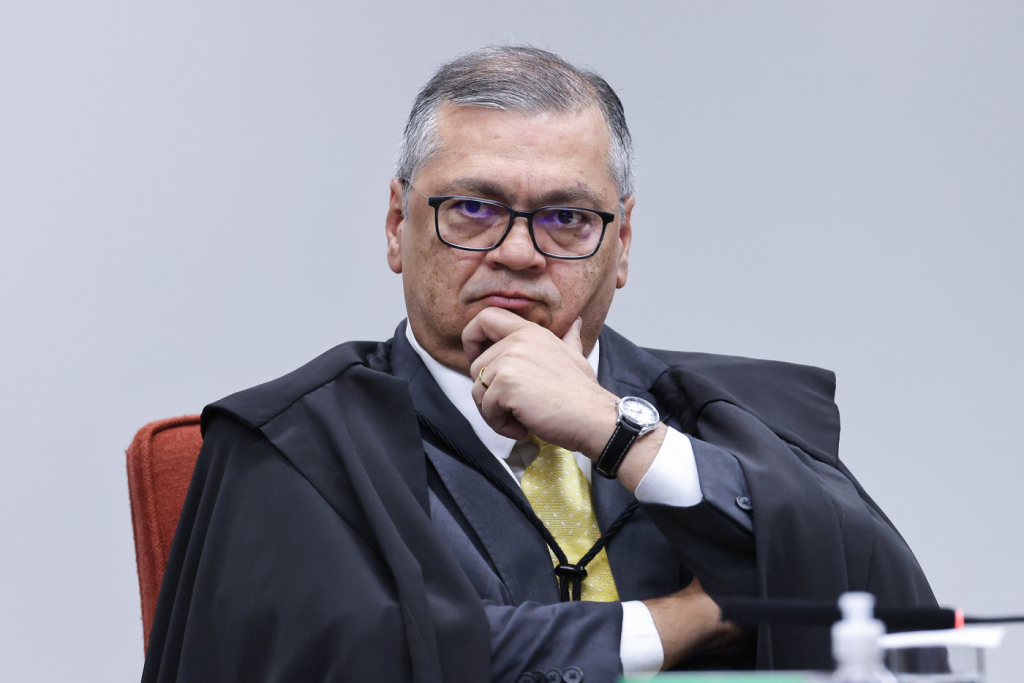 Aposentadoria compulsória: Dino determina que partes se manifestem sobre recurso da PGR aposentadoria-compulsoria:-dino-determina-que-partes-se-manifestem-sobre-recurso-da-pgr
