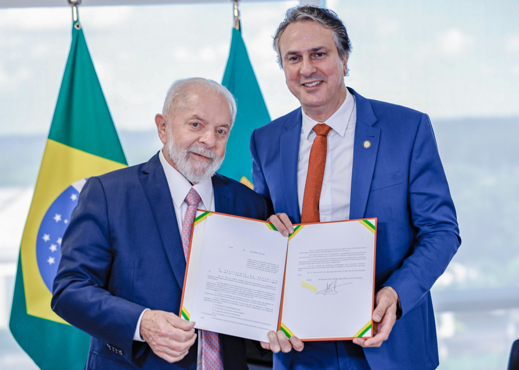 Lula volta atrás e garante que Camilo Santana vai ser candidato no Ceará: ‘Não sei a que’ lula-volta-atras-e-garante-que-camilo-santana-vai-ser-candidato-no-ceara:-‘nao-sei-a-que’