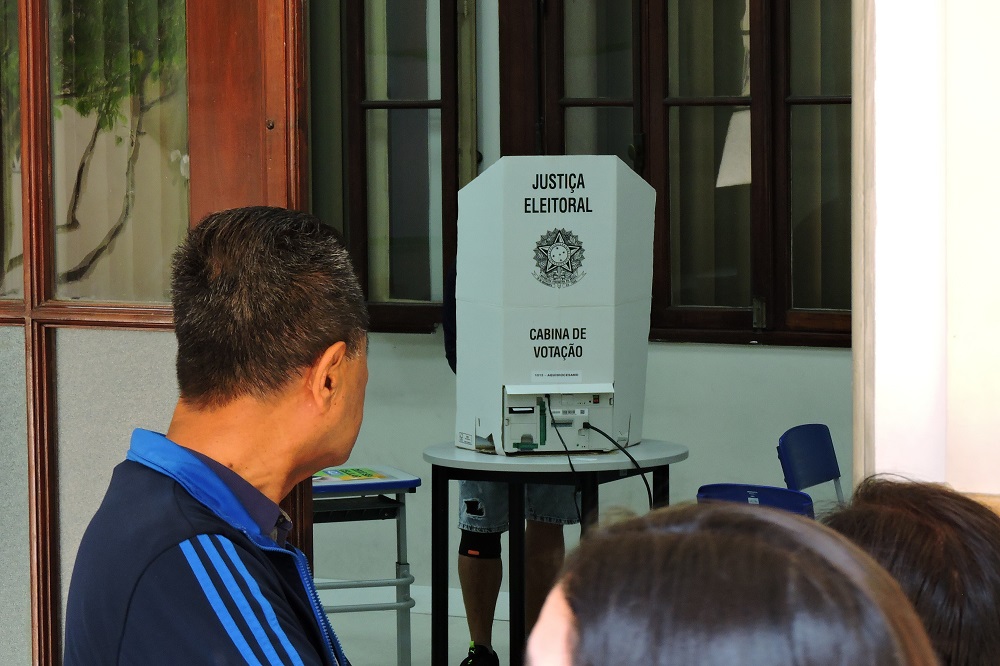 Análise da fidelidade partidária e as regras eleitorais vigentes analise-da-fidelidade-partidaria-e-as-regras-eleitorais-vigentes