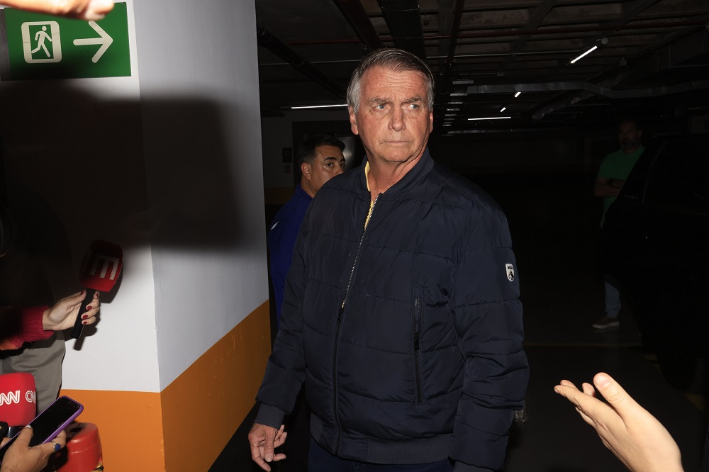 PM diz ao STF que carregador da tornozeleira de Bolsonaro foi trocado pm-diz-ao-stf-que-carregador-da-tornozeleira-de-bolsonaro-foi-trocado