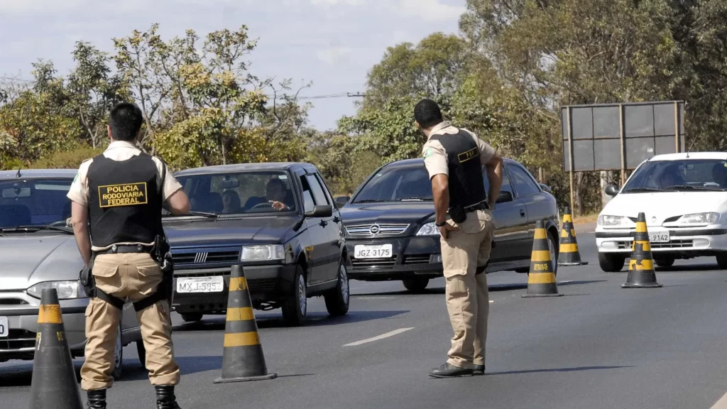 Feriado de Páscoa deve movimentar 16 milhões de carros nas rodovias de SP feriado-de-pascoa-deve-movimentar-16-milhoes-de-carros-nas-rodovias-de-sp