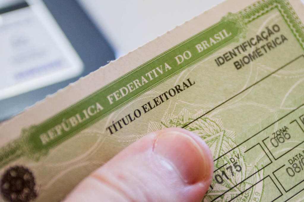 Prazo para regularizar título de eleitor vai até 6 de maio prazo-para-regularizar-titulo-de-eleitor-vai-ate-6-de-maio