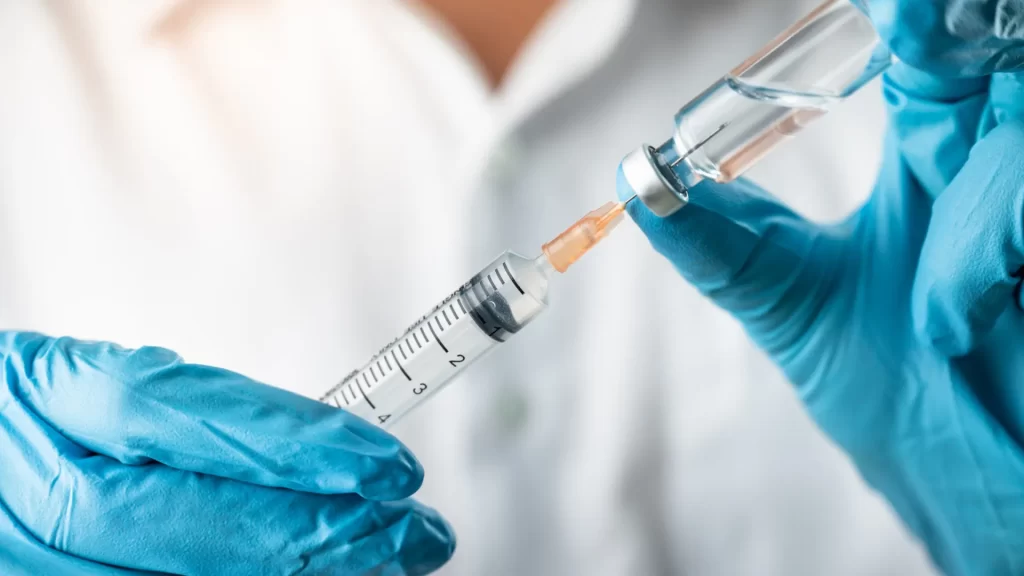 Vacina brasileira contra a dengue mantém eficácia por até 5 anos vacina-brasileira-contra-a-dengue-mantem-eficacia-por-ate-5-anos