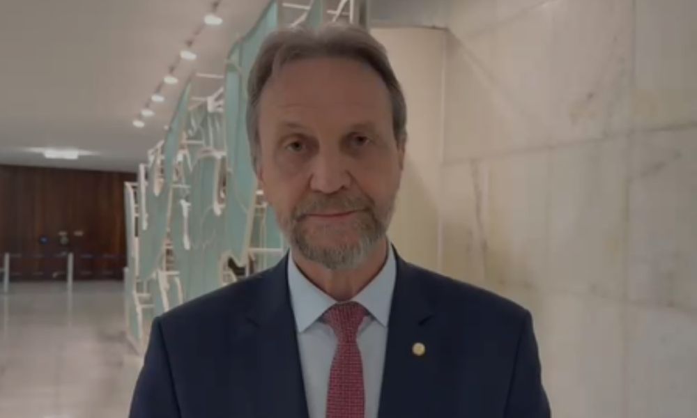 Fim da escala 6×1: Líder do PT diz que bancada está pronta para dar ‘presente’ aos brasileiros fim-da-escala-6×1:-lider-do-pt-diz-que-bancada-esta-pronta-para-dar-‘presente’-aos-brasileiros