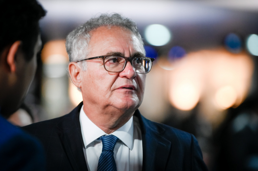 Renan Calheiros será o relator do PL que usa Fundo do Pré-Sal para divídas rurais renan-calheiros-sera-o-relator-do-pl-que-usa-fundo-do-pre-sal-para-dividas-rurais