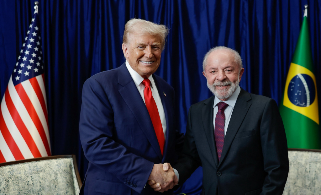Lula ironiza eventual interferência de Trump nas eleições: ‘Me ajudaria’ lula-ironiza-eventual-interferencia-de-trump-nas-eleicoes:-‘me-ajudaria’