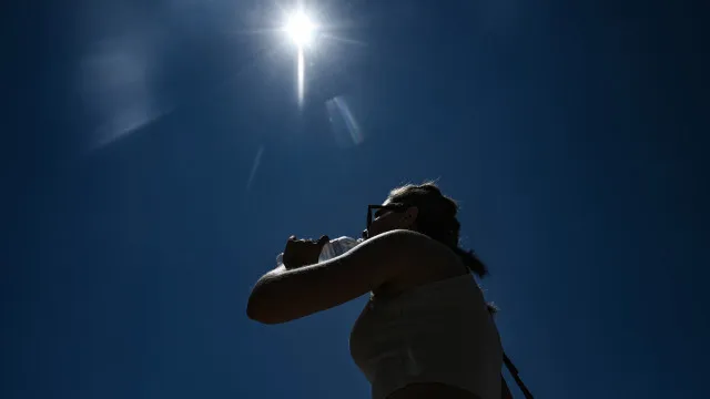 Alerta: onda de calor extrema atinge 4 estados e eleva risco à saude alerta:-onda-de-calor-extrema-atinge-4-estados-e-eleva-risco-a-saude