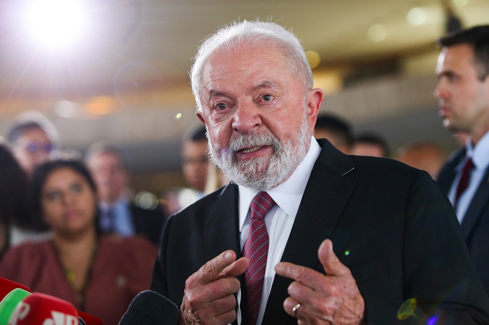 Lula passa por dois procedimentos médicos nesta sexta em São Paulo lula-passa-por-dois-procedimentos-medicos-nesta-sexta-em-sao-paulo