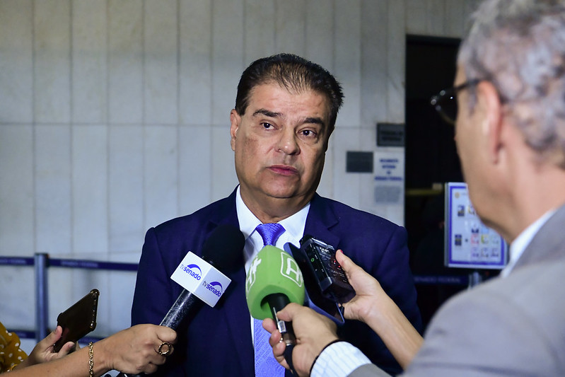 Senador quer tornar ‘persona non grata’ amigo de Trump que chamou brasileiras de ‘prostitutas’ senador-quer-tornar-‘persona-non-grata’-amigo-de-trump-que-chamou-brasileiras-de-‘prostitutas’