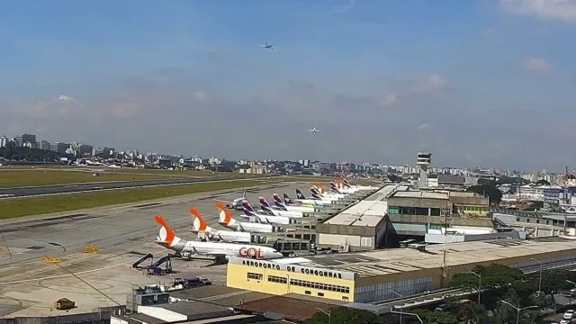 Aviões passam a 22 metros de distância e quase colidem em Congonhas avioes-passam-a-22-metros-de-distancia-e-quase-colidem-em-congonhas