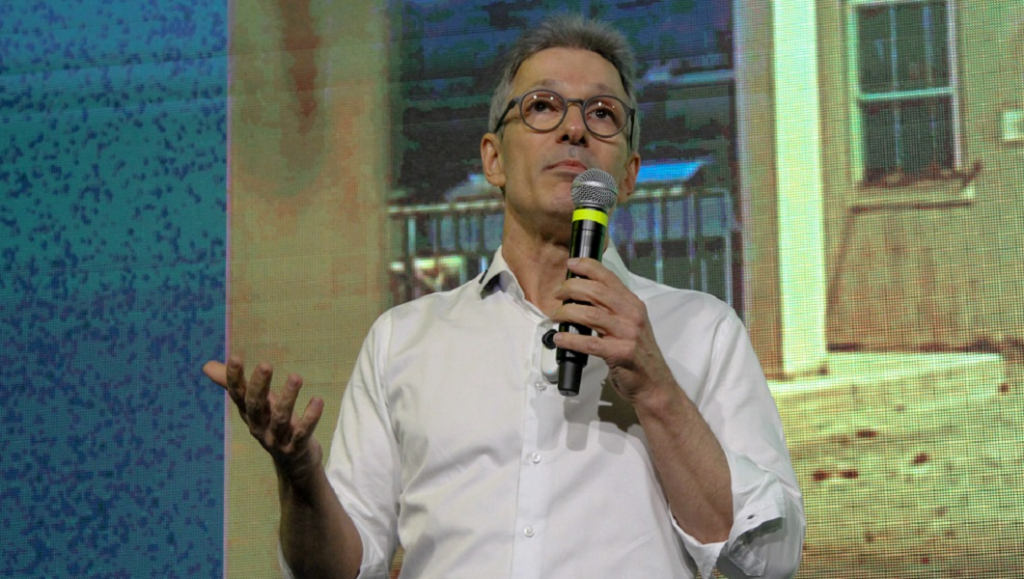 Zema diz que, se eleito à Presidência, vai ‘privatizar tudo’ zema-diz-que,-se-eleito-a-presidencia,-vai-‘privatizar-tudo’