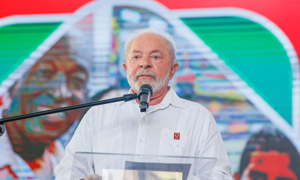 Lula diz que mercado transforma pessoas com dívida baixa em ‘clandestinos’ lula-diz-que-mercado-transforma-pessoas-com-divida-baixa-em-‘clandestinos’