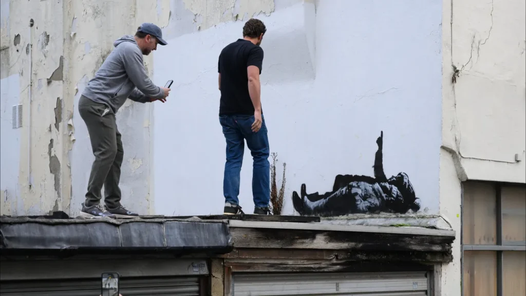 Ex-repórter da BBC diz ter descoberto identidade de Banksy e apagado provas ex-reporter-da-bbc-diz-ter-descoberto-identidade-de-banksy-e-apagado-provas