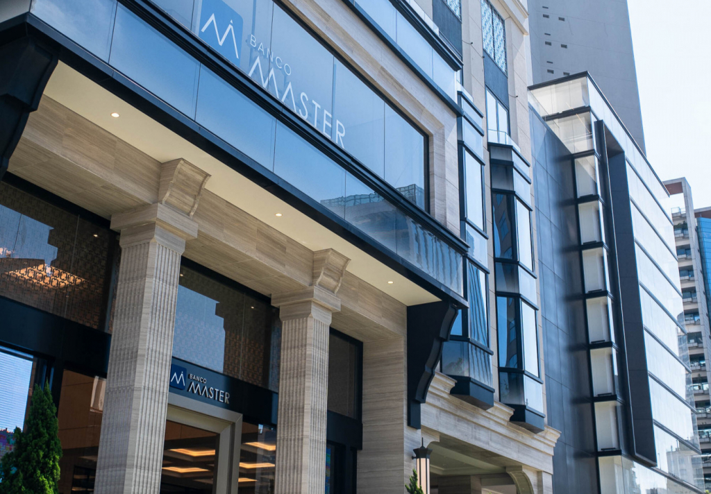 BC comunica indisponibilidade de bens de 2 ex-administradores do Banco Master bc-comunica-indisponibilidade-de-bens-de-2-ex-administradores-do-banco-master