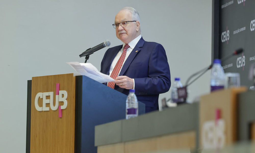 Juízes têm o dever de prestar contas e reconhecer falhas, diz Fachin juizes-tem-o-dever-de-prestar-contas-e-reconhecer-falhas,-diz-fachin