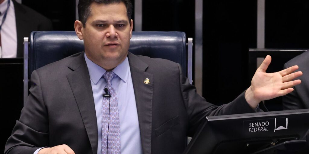 Davi Alcolumbre promulga Lei da Dosimetria davi-alcolumbre-promulga-lei-da-dosimetria