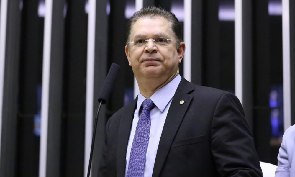 Após áudio de Flávio, Sóstenes e Marinho deixam Congresso e vão à sede do PL apos-audio-de-flavio,-sostenes-e-marinho-deixam-congresso-e-vao-a-sede-do-pl