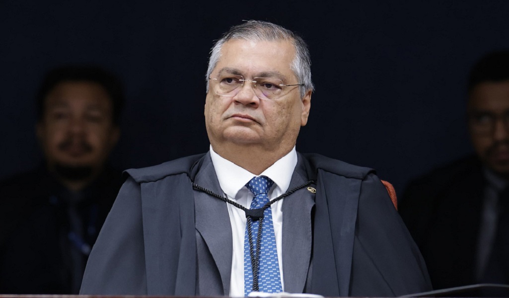 Dino relata que foi alvo de ameaças de funcionária de companhia: ‘Seria melhor matar’ dino-relata-que-foi-alvo-de-ameacas-de-funcionaria-de-companhia:-‘seria-melhor-matar’