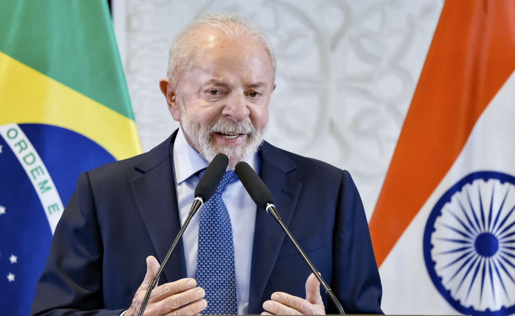 Lula lança Move Aplicativos e diz sonhar em oferecer motos ‘de qualidade’ aos motoboys lula-lanca-move-aplicativos-e-diz-sonhar-em-oferecer-motos-‘de-qualidade’-aos-motoboys