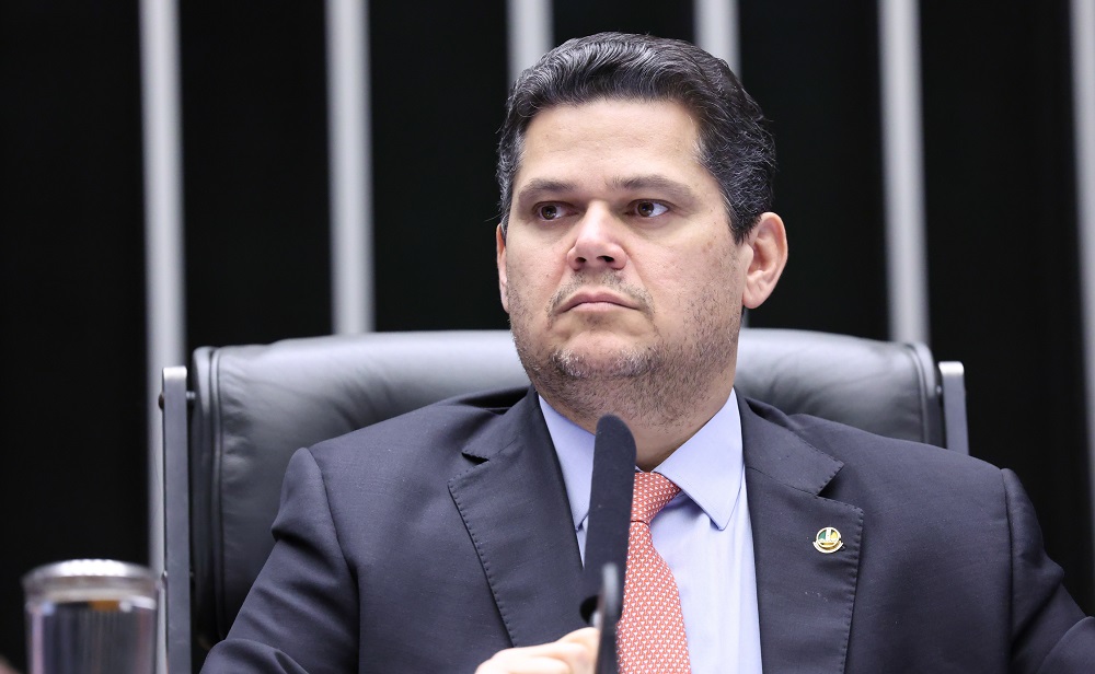 Alcolumbre descarta ler requerimentos para criar CPMI do Banco Master alcolumbre-descarta-ler-requerimentos-para-criar-cpmi-do-banco-master