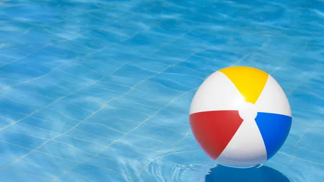 Menina de 11 anos morre após ser jogada em piscina para ‘brincadeira’ em AL menina-de-11-anos-morre-apos-ser-jogada-em-piscina-para-‘brincadeira’-em-al