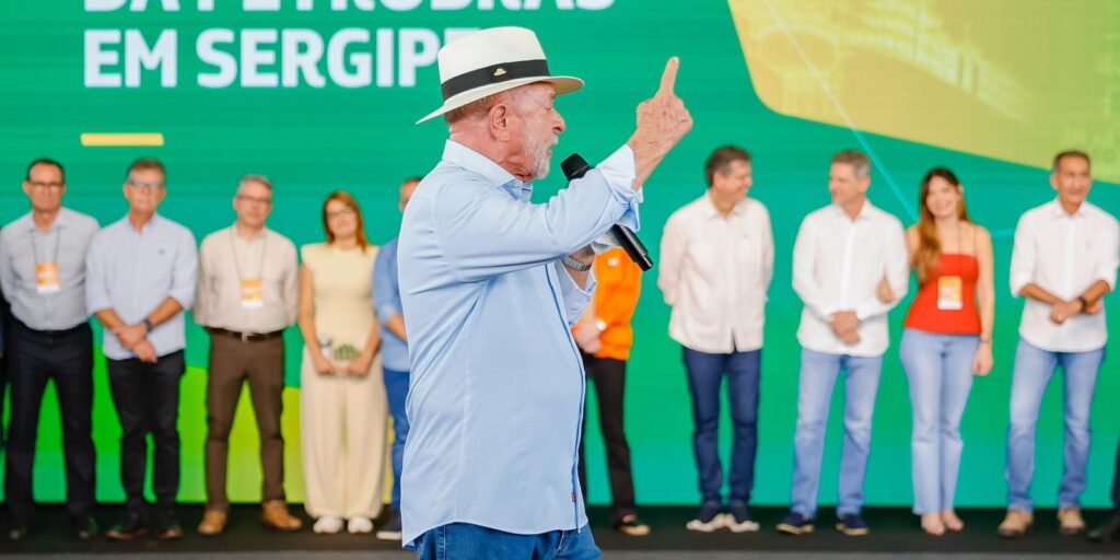 Lula diz que vai indicar Jorge Messias novamente para vaga no STF lula-diz-que-vai-indicar-jorge-messias-novamente-para-vaga-no-stf