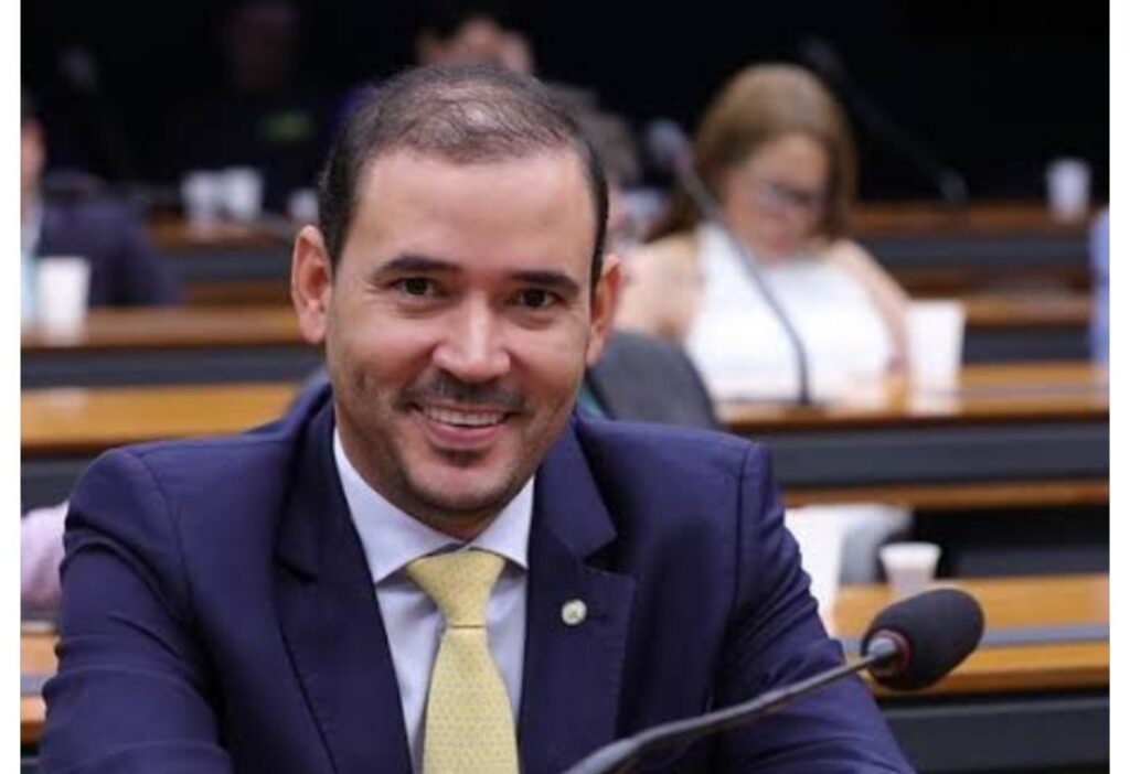 ATUAÇÃO PARLAMENTAR | Vicentinho Júnior garante R$ 1 milhão para custeio da saúde em Araguaína