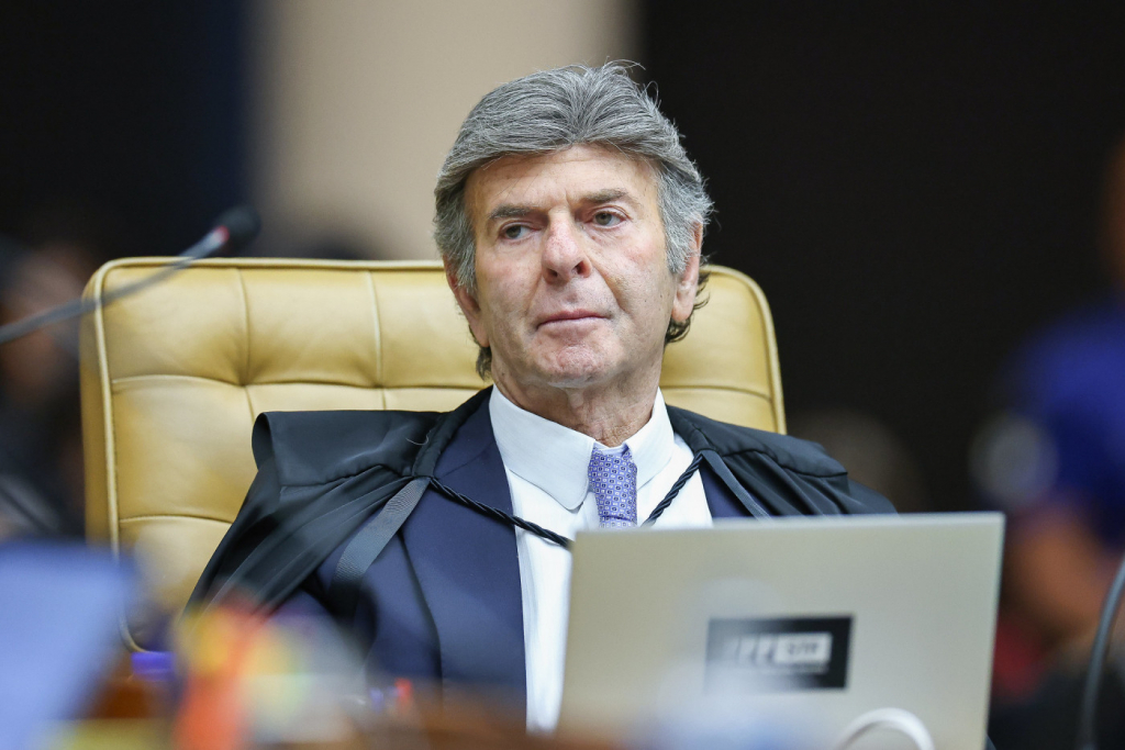Congresso não quer pagar ‘preço social’ perante eleitor e empurra decisões para o STF, diz Fux congresso-nao-quer-pagar-‘preco-social’-perante-eleitor-e-empurra-decisoes-para-o-stf,-diz-fux