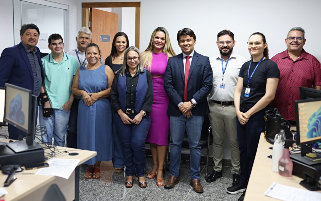 Diretores visitam prédio administrativo e conferem mudança de salas diretores-visitam-predio-administrativo-e-conferem-mudanca-de-salas