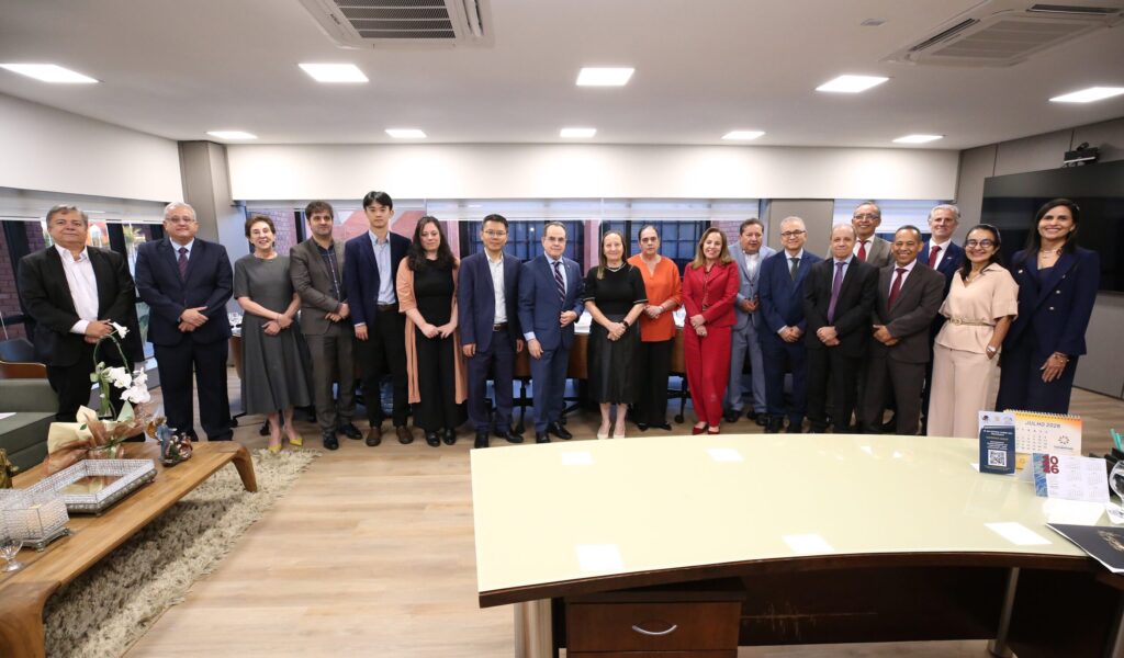 Presidente do TJTO recebe pesquisadores e professores da Universidade de Macau na China presidente-do-tjto-recebe-pesquisadores-e-professores-da-universidade-de-macau-na-china