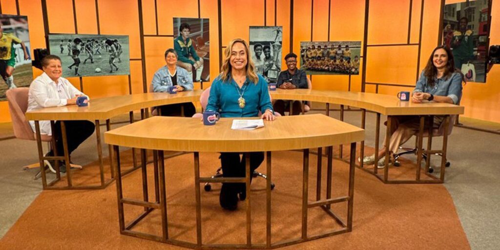 Sem Censura recebe pioneiras do futebol a um a 1 ano da Copa no Brasil sem-censura-recebe-pioneiras-do-futebol-a-um-a-1-ano-da-copa-no-brasil