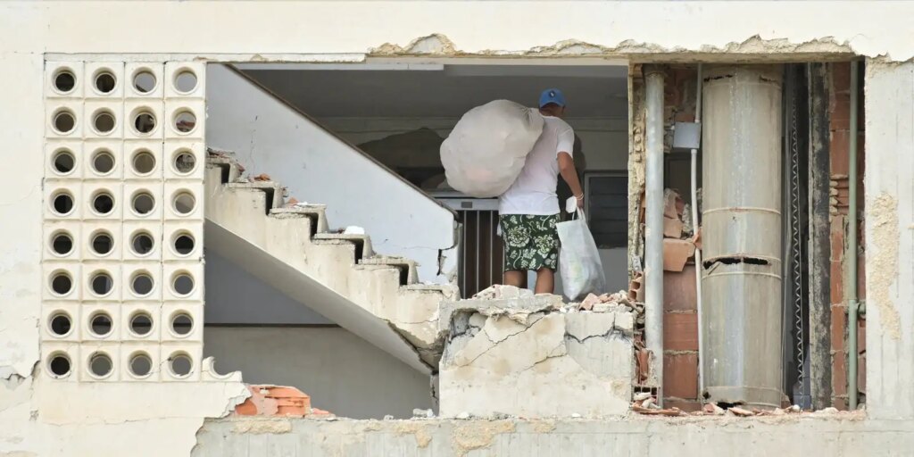 Número de mortos em terremotos na Venezuela se aproxima de 1.500 numero-de-mortos-em-terremotos-na-venezuela-se-aproxima-de-1.500