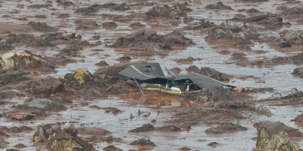 Tragédia de Mariana: Samarco prorroga adesão a programa de indenização tragedia-de-mariana:-samarco-prorroga-adesao-a-programa-de-indenizacao