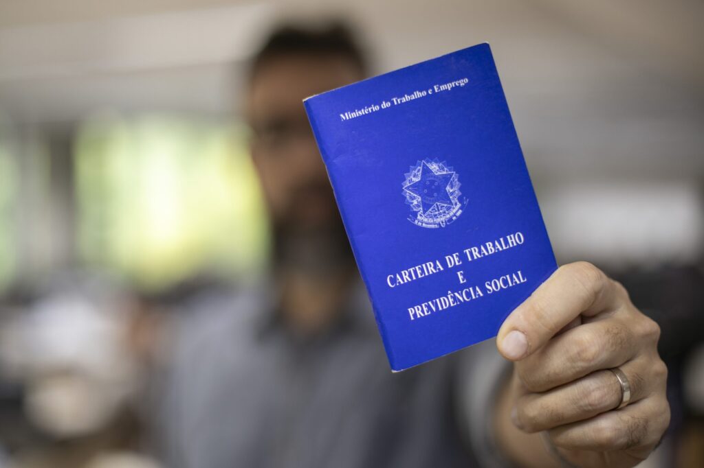 Localiza está com 500 vagas abertas em diferentes estados. Veja como se candidatar localiza-esta-com-500-vagas-abertas-em-diferentes-estados.-veja-como-se-candidatar