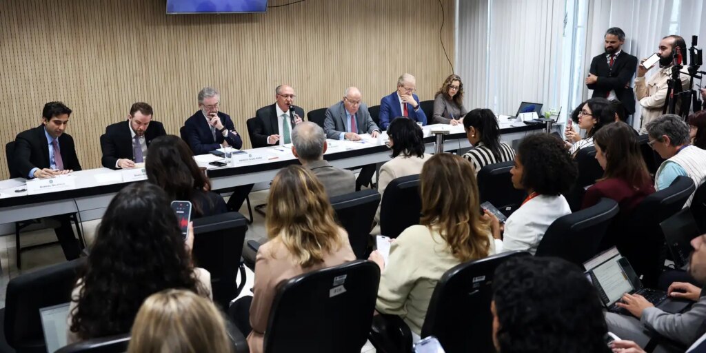 Setores atingidos por tarifaço dos EUA terão novo plano de socorro setores-atingidos-por-tarifaco-dos-eua-terao-novo-plano-de-socorro