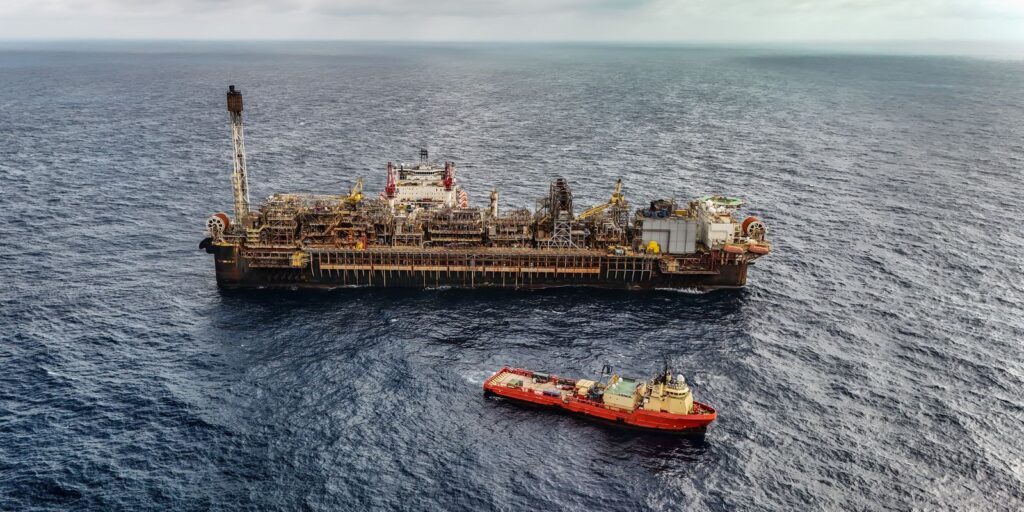 Produção de petróleo e gás no Brasil cresce 14% no 2º trimestre producao-de-petroleo-e-gas-no-brasil-cresce-14%-no-2o-trimestre