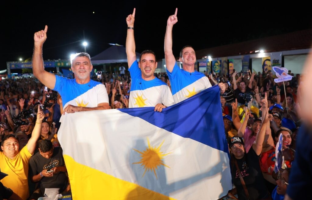 Multidão confirma força política de Vicentinho, Amélio e Alexandre Guimarães em Augustinópolis