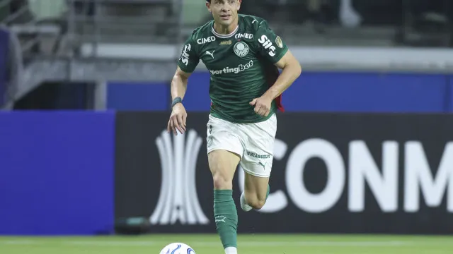 R$508M: Titular do Palmeiras recebe oferta para deixar o clube r$508m:-titular-do-palmeiras-recebe-oferta-para-deixar-o-clube