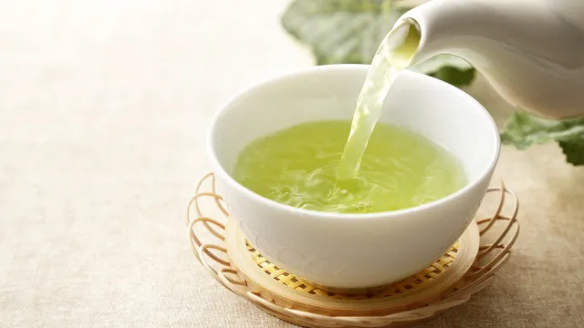 Chá verde substituindo café? Entenda efeitos de cada bebida no organismo cha-verde-substituindo-cafe?-entenda-efeitos-de-cada-bebida-no-organismo