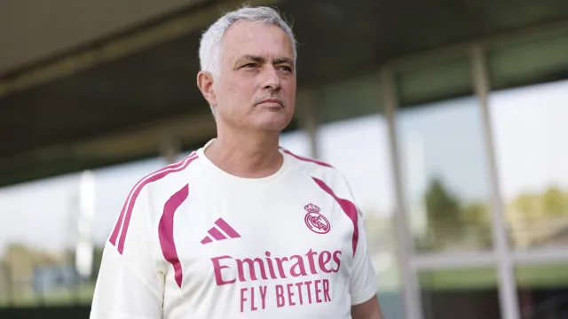 Temporada europeia se inicia com luta de Mourinho para evitar tri do Barcelona temporada-europeia-se-inicia-com-luta-de-mourinho-para-evitar-tri-do-barcelona