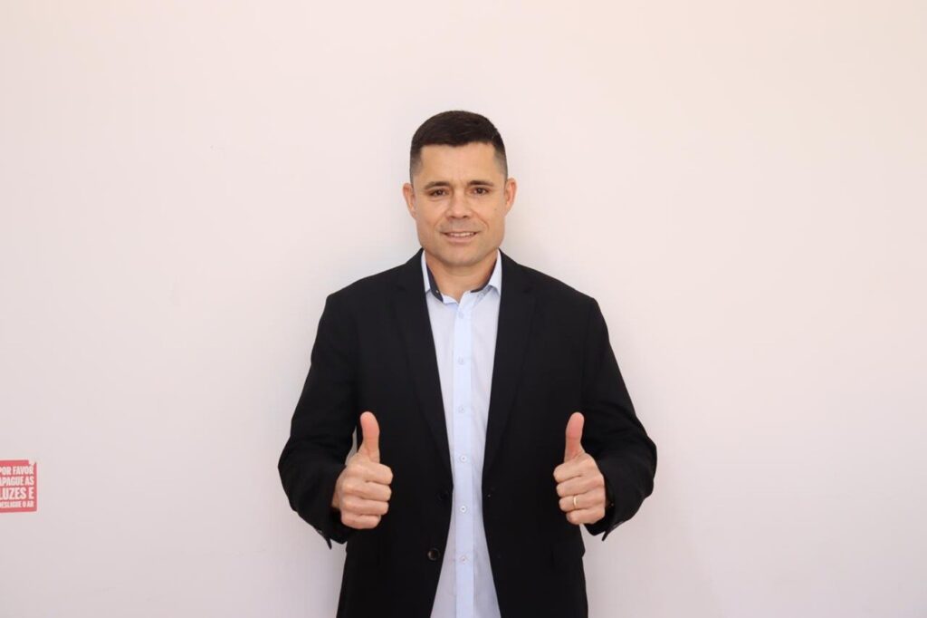 Nilton Santos, candidato ao Senado, declara R$ 2 milhões em bens ao TSE nilton-santos,-candidato-ao-senado,-declara-r$ 2-milhoes-em-bens-ao-tse