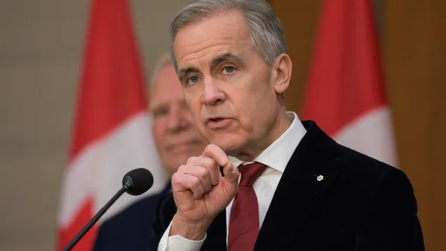 Após EUA aplicarem tarifas de 50% ao Canadá, premiê diz que país vai retaliar ‘dólar por dólar’ apos-eua-aplicarem-tarifas-de-50%-ao-canada,-premie-diz-que-pais-vai-retaliar-‘dolar-por-dolar’