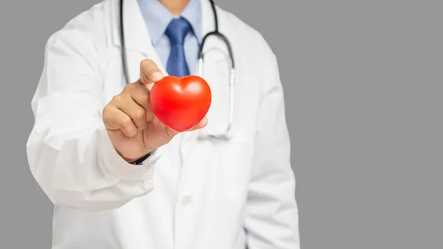 Médico alerta: 7 sinais de problemas no coração que nunca deve ignorar medico-alerta:-7-sinais-de-problemas-no-coracao-que-nunca-deve-ignorar