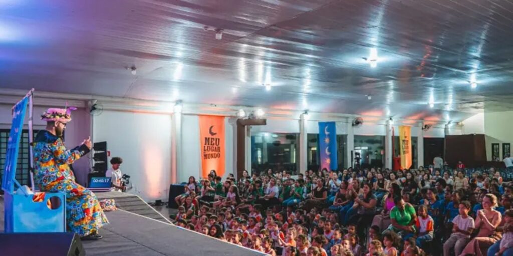 Calila das Mercês lança livro e celebra literatura feita no interior calila-das-merces-lanca-livro-e-celebra-literatura-feita-no-interior
