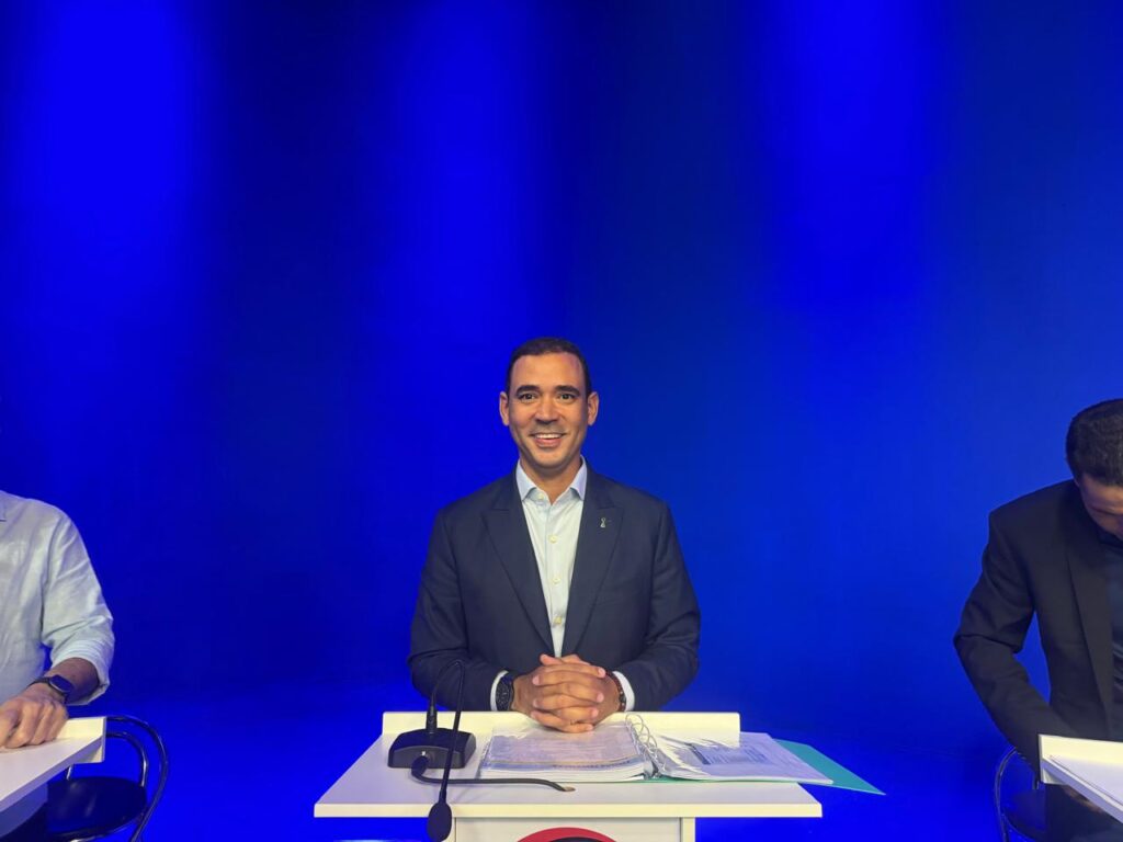 Vicentinho mantém foco em propostas e experiência no primeiro debate da Record News